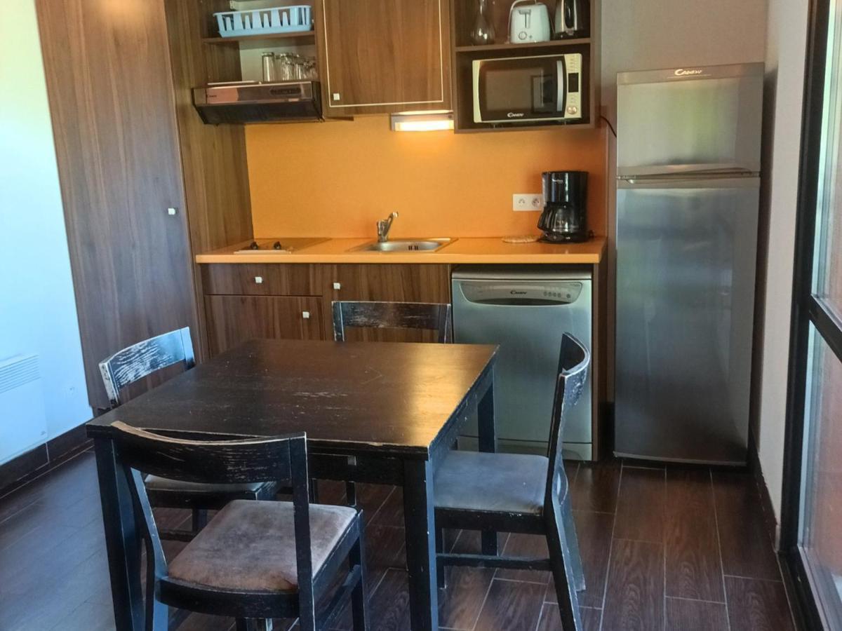 Studio 4 Personnes Avec Piscine Et Sauna - Residence Chateau Des Magnans - Jausiers - Fr-1-165B-45 المظهر الخارجي الصورة